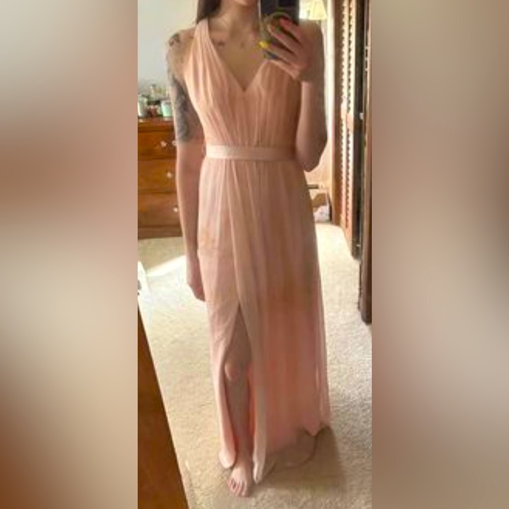 Bridesmaids dress. Only worn once. Vera Wang. Light Pink size 0